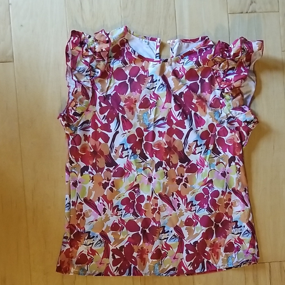 Floral Ruffle Sleeve Blouse